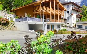 Apartment Chalet La Muntaniala By Interhome